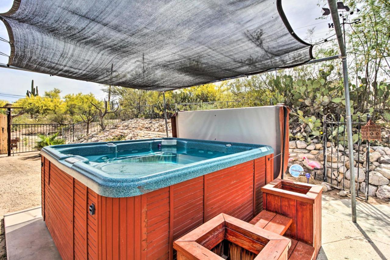 Lovely Tucson Home With Private Pool And Hot Tub! ภายนอก รูปภาพ